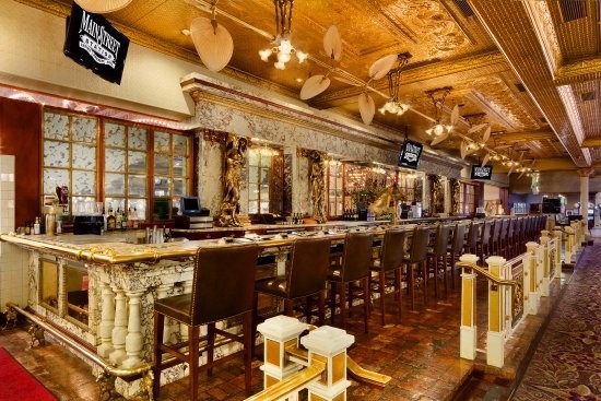 Boar’s Head Bar