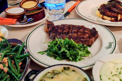 Take Two: ‘Diner Ross’ Becomes a Steakhouse